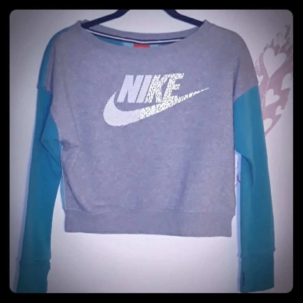 Vintage Nike Crop Sweatshirt